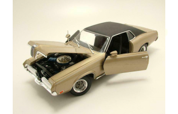 Mercury Cougar XR7 1970 золотистый
