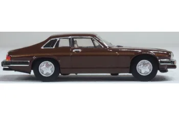 JAGUAR XJS (1981), brown
