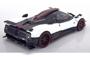 PAGANI Zonda Cinque (2008), white carbon