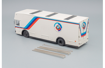 MERCEDES-BENZ Renntransporter BMW, white