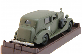 PACKARD Sedan Militaire (1937), green matt