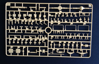 Сборная модель 'BUFFALO' 6x6 MPCV w/Slat Armour Version
