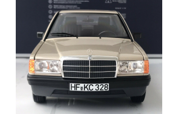 MERCEDES-BENZ 190 E - 1982 , smoke silver