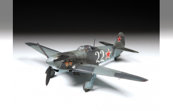 Сборная модель Советский истребитель Як-9Д