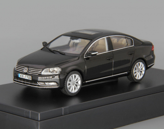 VOLKSWAGEN Passat Limousine (2010), black