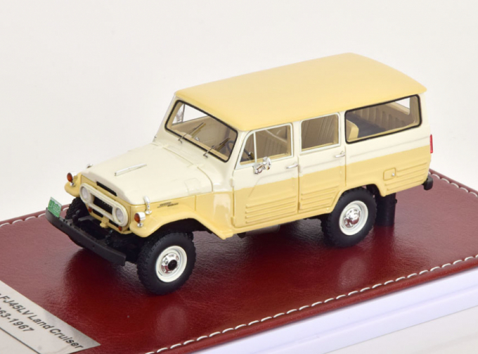 TOYOTA LAND CRUISER FJ45LV 4х4 1966 Beige/White