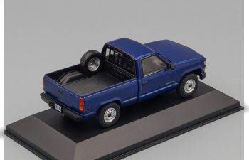 CHEVROLET Silverado (1997) blue