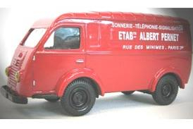 RENAULT 1000KG "Télécommunications Pernet", красный