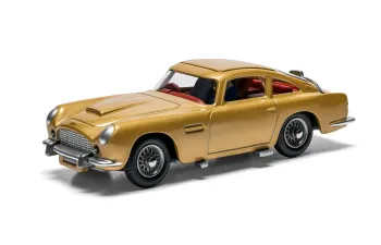 Набор из трех моделей ASTON MARTIN JAMES BOND - Db5 classic collection (1965)