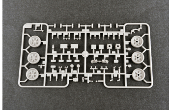 Сборная модель танк Russian Т-72B2 MBT (ROGATKA)