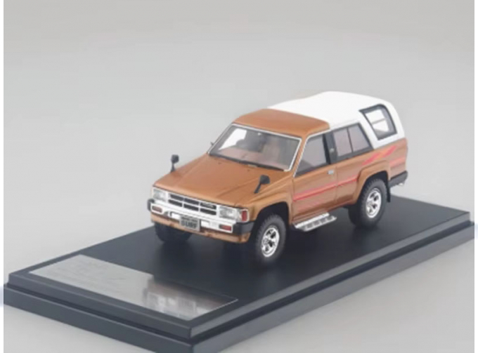 TOYOTA Hilux Surf 4WD SSR 1985, bright gold metallic