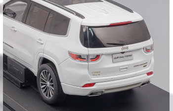 JEEP Grand Commander (2018), white