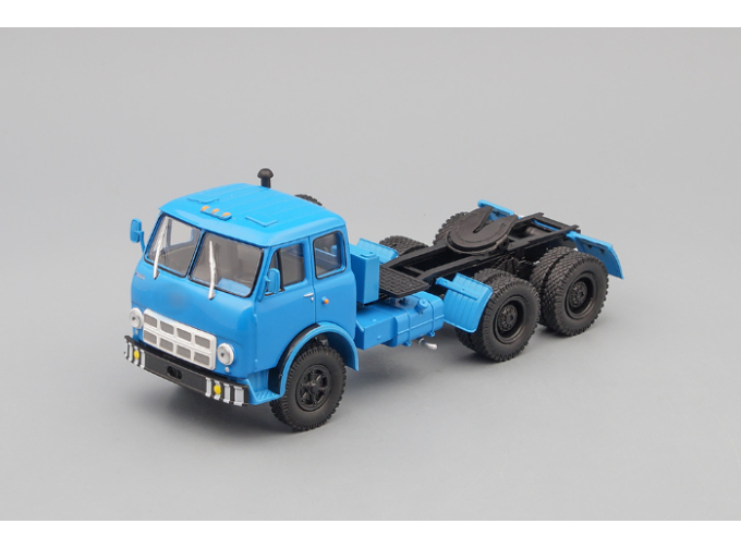 МАЗ 515А седельный тягач (1974), синий