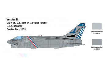 Сборная модель Самолет A-7E Corsair II