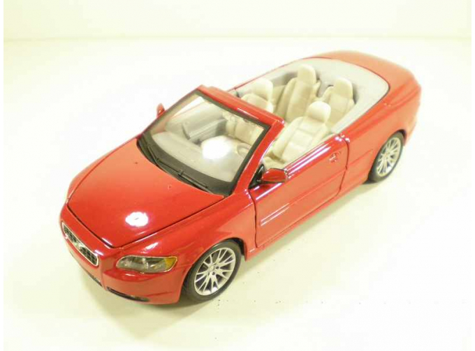 VOLVO C70 Cabriolet, модель Star Collection 1:24, цвет красный