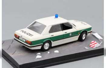 BMW 5-series E28 POLIZEI полиция из фильма Octopussy, white