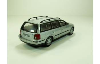 VOLKSWAGEN Passat Variant B5, 250ND 1:43, серебристый