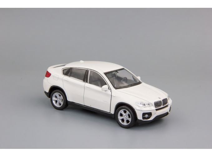 BMW X6, white