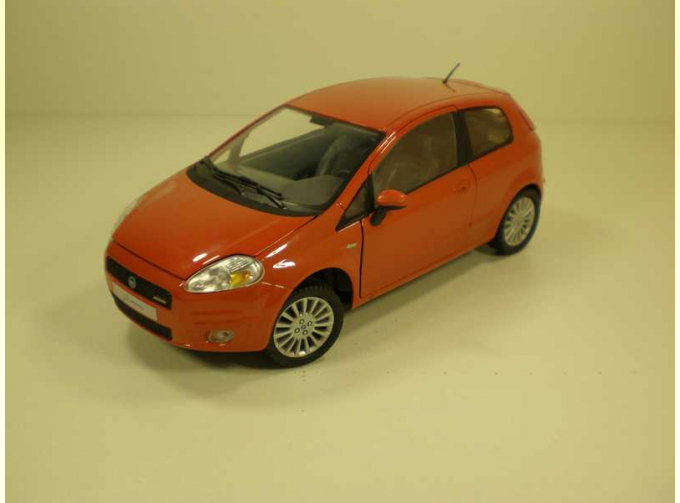 FIAT Grande Punto, оранжевый