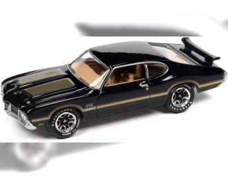 OLDSMOBILE 442 W-30 (1972), black
