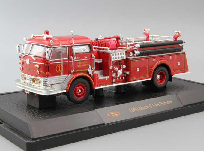 MACK C Fire Pumper (1960), red