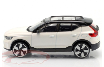 VOLVO EX40 (2026), white / black