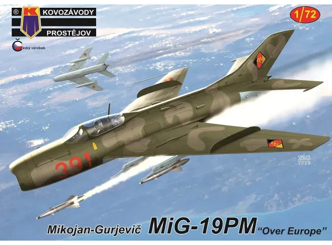Сборная модель MiG-19PM “Over Europe”
