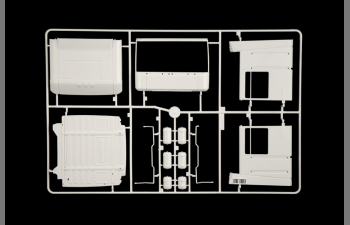 Сборная модель грузовик RENAULT AE500 MAGNUM