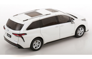 TOYOTA Sienna MPV (2021), white metallic