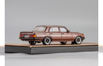 Mercedes AMG W116 6.9 1988 brown