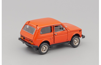 ВАЗ 2121 Нива, оранжевый