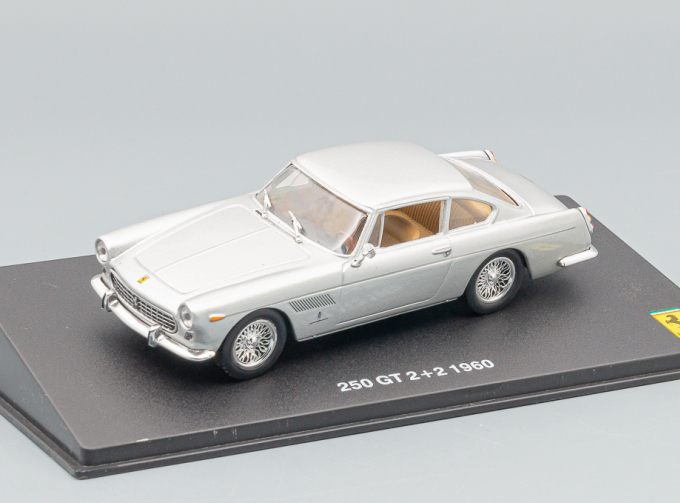 FERRARI 250 Gt 2+2 (1960), Silver