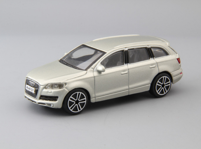 AUDI Q7, silver