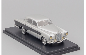 MERCEDES-BENZ Ghia 300C Berlina (1956), silver / black