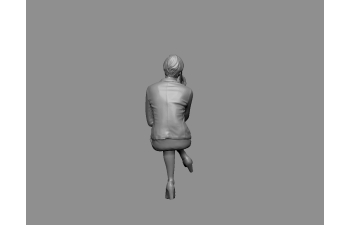 Фигурка Девушка с телефоном. (под покраску)