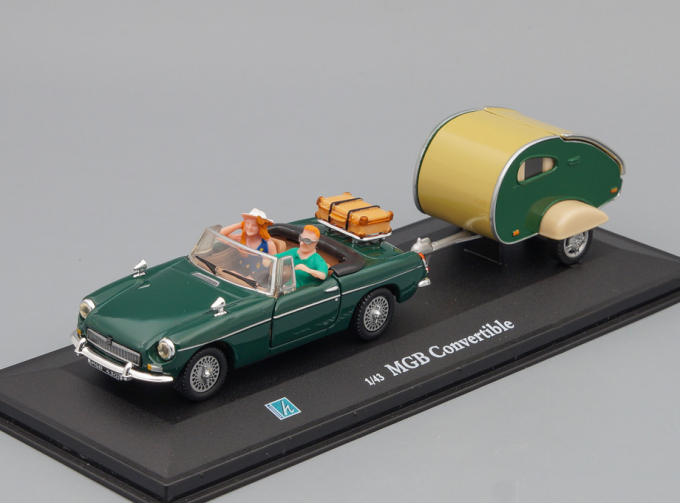 MGB Convertible с прицепом, green / beige