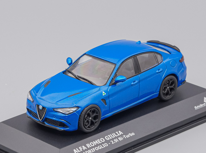 ALFA ROMEO Giulia Quadrifoglio (2016), blue