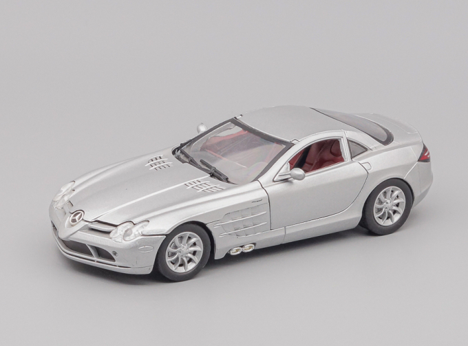 (Б/У) MERCEDES-BENZ SLR McLaren, silver