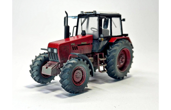 Сборная модель трактора МТЗ 1221.3