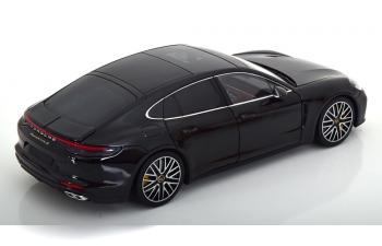 PORSCHE Panamera Turbo S (2020), black-metallic