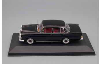 MERCEDES-BENZ 200D Heckflosse W110 (1965-1968), black