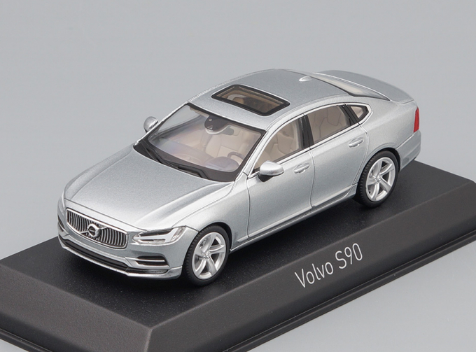 VOLVO S90 Sedan 2016 Electric Silver