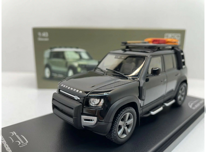 LAND ROVER DEFENDER 110 - 2020 - SANTORINI BLACK