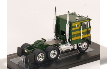 PETERBILT 352 Pacemaker Tractor Truck 3-assi (1979), Green Yellow