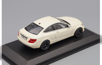 MERCEDES-BENZ C-CLASS Coupe 2012, white metallic