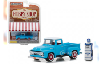 FORD F-100 пикап "Ford Motor Company" with Vintage Gas Pump 1954
