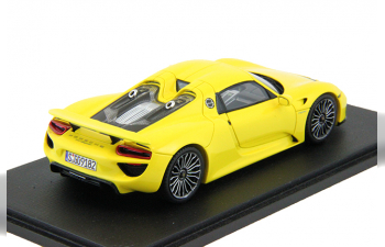 PORSCHE 918 Spyder (2013), yellow