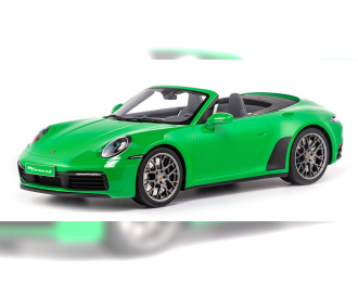 PORSCHE 911 (992) Carrera 4S Convertible (2020), green