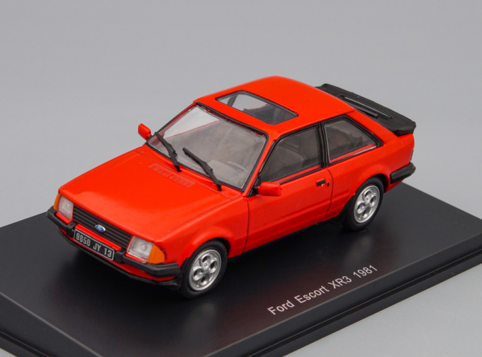 FORD Escort XR3 1981, red