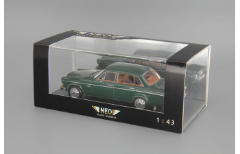 VOLVO 164, green